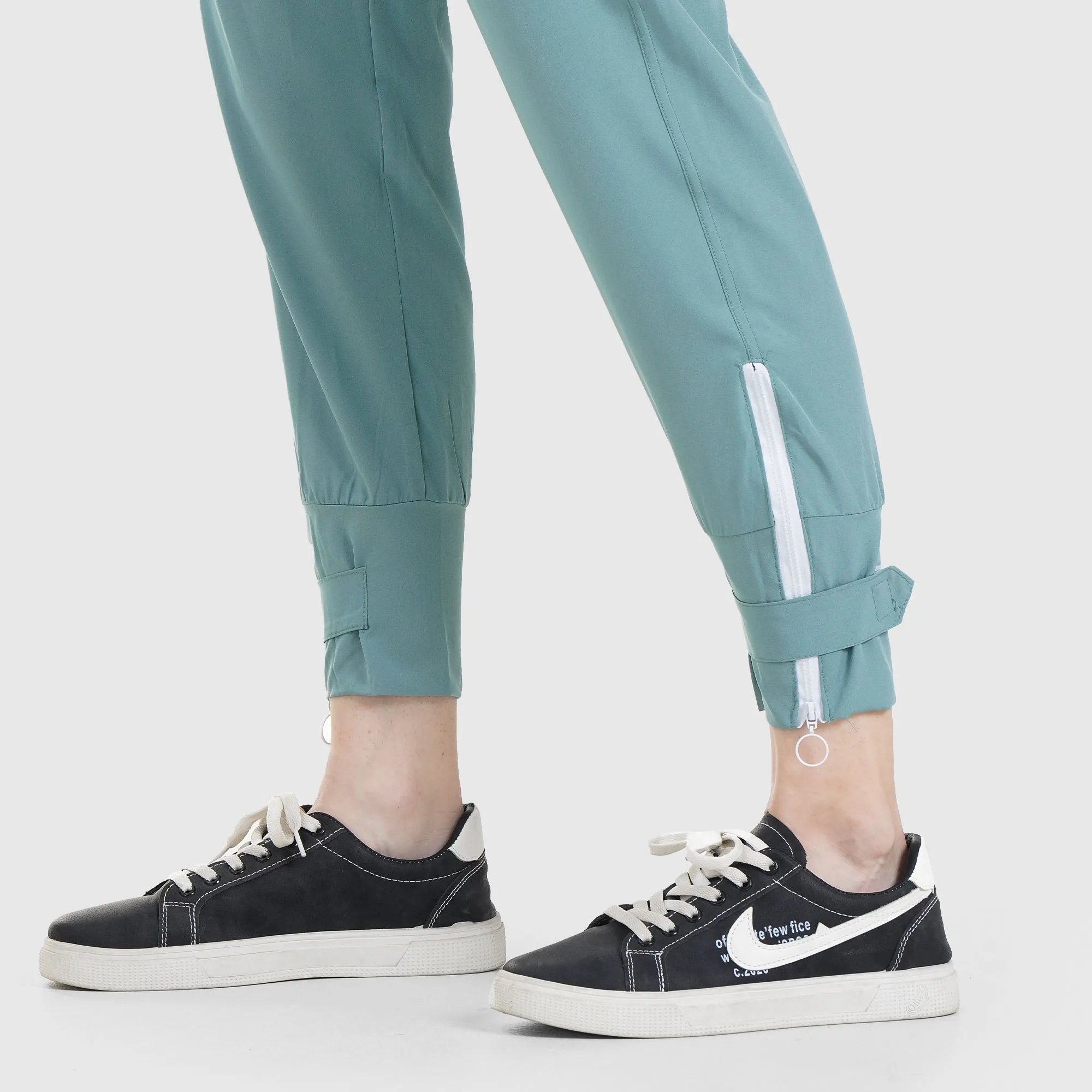 Mens Aqua Active Joggers - Lightweight, Breathable, and Stylish Athletic Pants for Running and Workouts