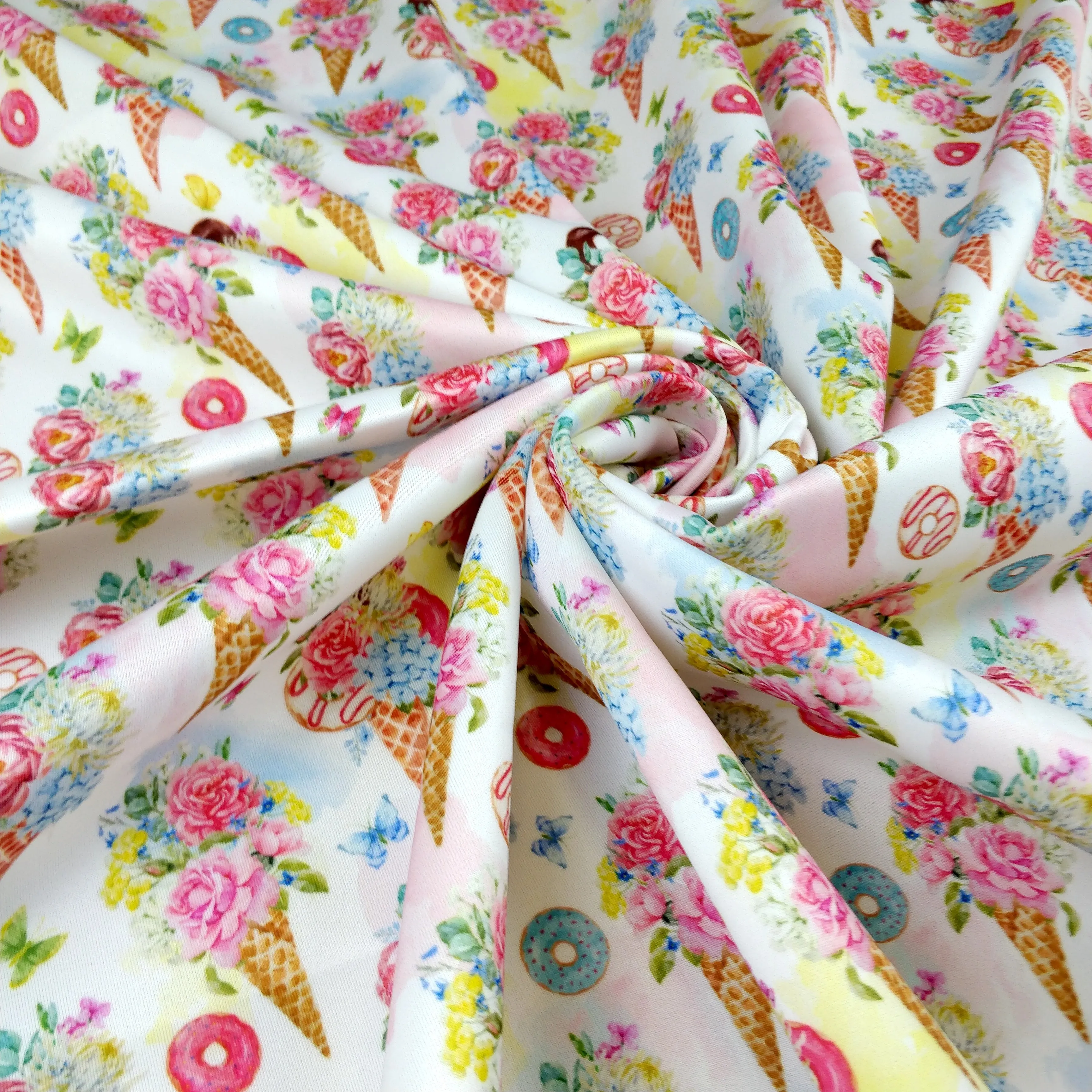 FS257_1 Vintage Icecream Cone Floral Donuts