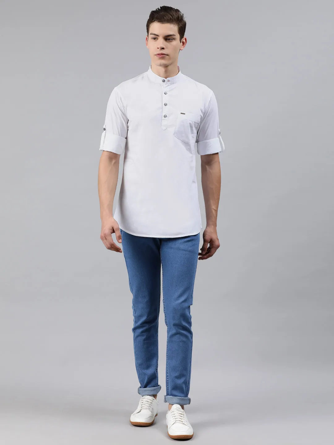 Men White Slim Fit Solid Casual Shirt