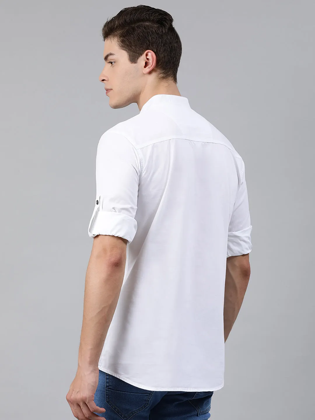 Men White Slim Fit Solid Casual Shirt
